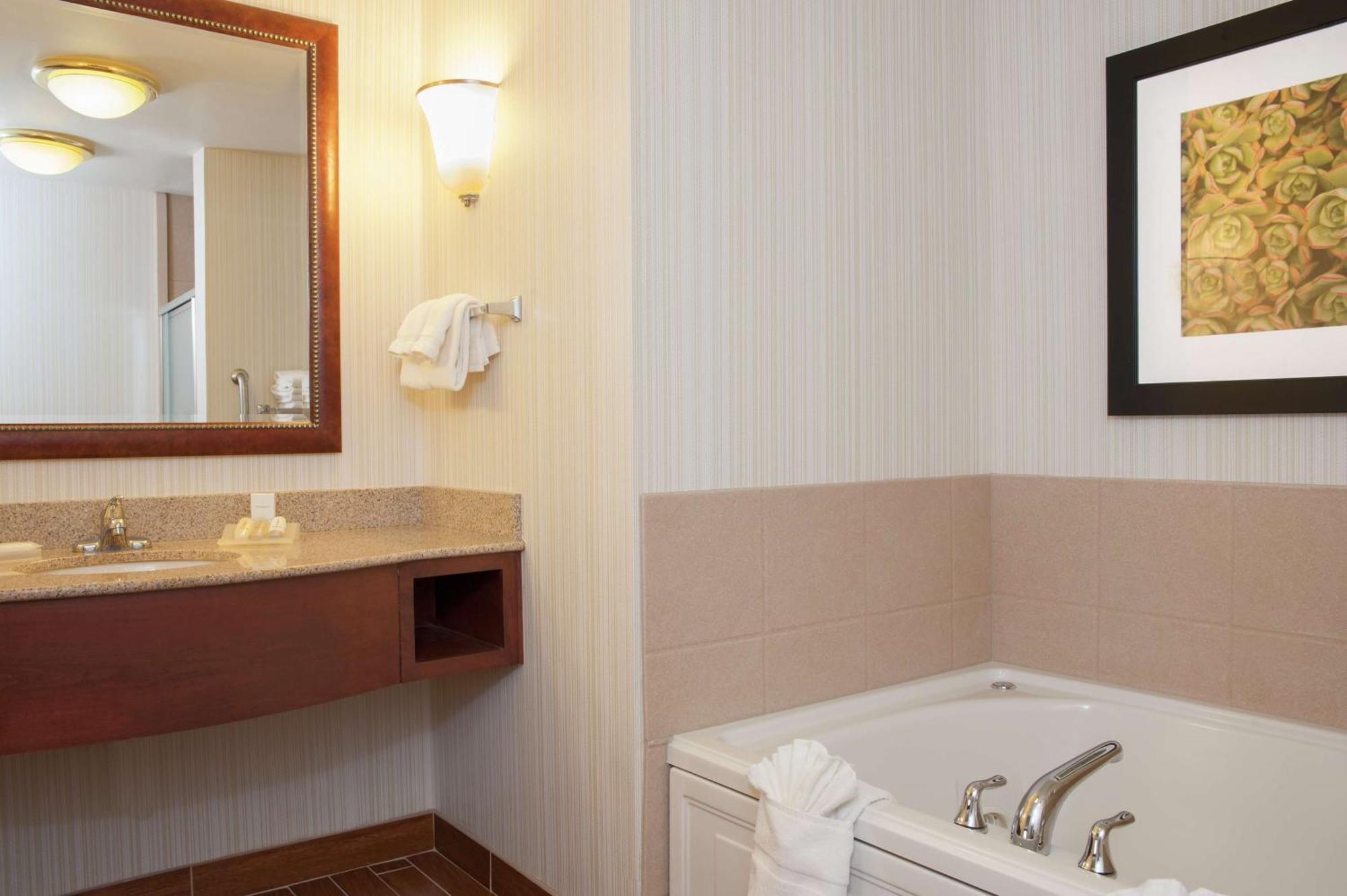 Hilton Garden Inn St. Paul Oakdale Esterno foto